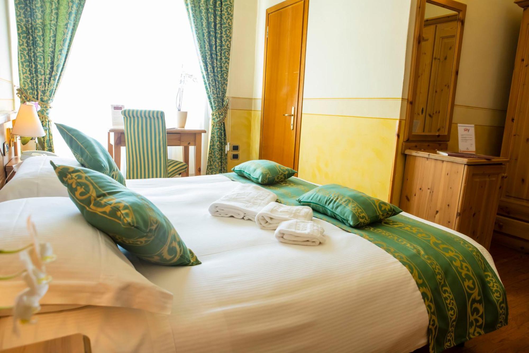 Hotel Villa Imperina Agordo Habitación foto